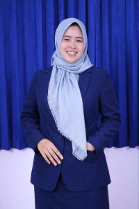 ibu jilbab abu jas biru