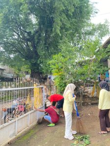 Bersih Lingkungan, Eratkan Kebersamaan: Aksi Posko III RT 06 RW 03 posko iii masji lagi
