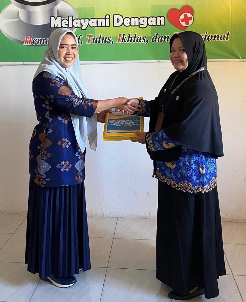 Komitmen Pembelajaran Berbasis Praktik, Politeknik Muhammad Dahlan Serahkan Mahasiswa PKK I, Direktur Turut Ikut Serta karang taliwang nurbaety