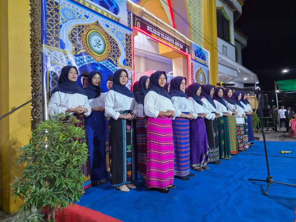 Mahasiswi POLMUDA Tampil di Pembukaan STQ Kelurahan Santi whatsapp image 2026 07 13 at 16.21.34
